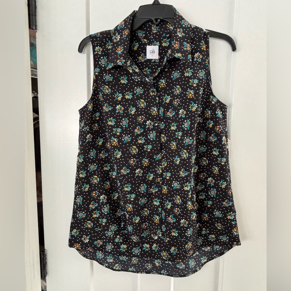Cabi 3440 Whimsy Floral Black Collared Sleeveless Button Up‎ Blouse 3440